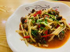 酸笋炒牛肉-家味螺蛳粉&烤鱼(五角场店)