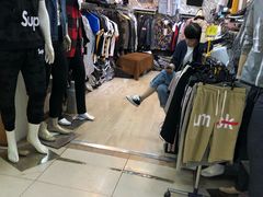 -龙翔服饰城(龙翔大厦店)