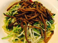 -新大咀港式茶餐厅(宝山万达店)