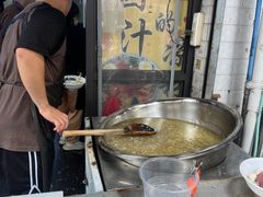 -何老二卤汁凉粉