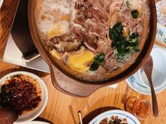 腾越牛肉锅-一坐一忘云南菜(嘉里中心店)