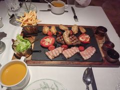 -火车头法国西餐厅