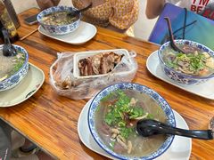 -叶新小吃店(来凤小区总店)