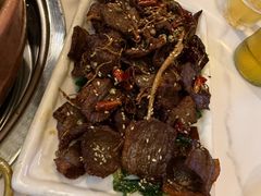 -菌海森林·非遗野生菌火锅(西山区滇池路摩根道店)