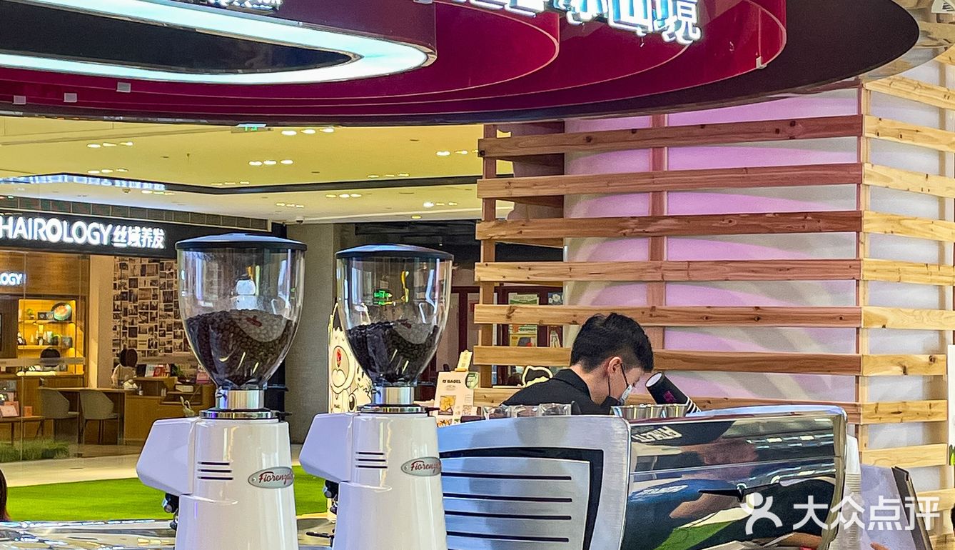长沙咖啡新店 | 市中心的室内露营风🏕️咖啡馆！ 