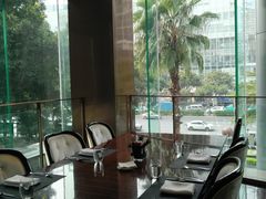 -圣丰索菲特·2 On 988 Café 自助餐厅