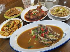 -芦茨金富饭庄·25年老字号·专做稻草鸡