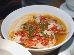 剁椒鱼头-费大厨辣椒炒肉(万家丽一店)