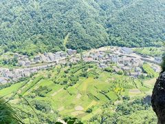 -雁荡山三折瀑景区