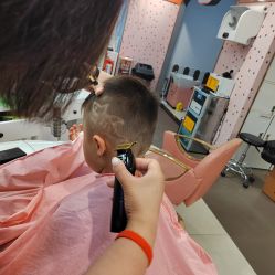 -爆米花儿童美发乐园(布吉华润万象汇店)