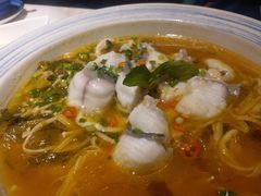 酸鲜金汤鱼片-中西名菜(增城万达广场店)