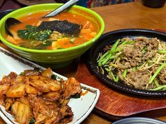 泡菜炒五花肉-胜代日本料理(云程巷小区店)