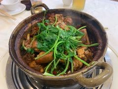 招牌家鸡煲-渝君重庆火锅(嘉宾路店)
