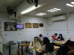 大堂-没牙伯花生汤店(老药洲店)