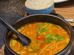 -明洞阿姨·韩式酱蟹烤肉·创意料理(三元桥店)