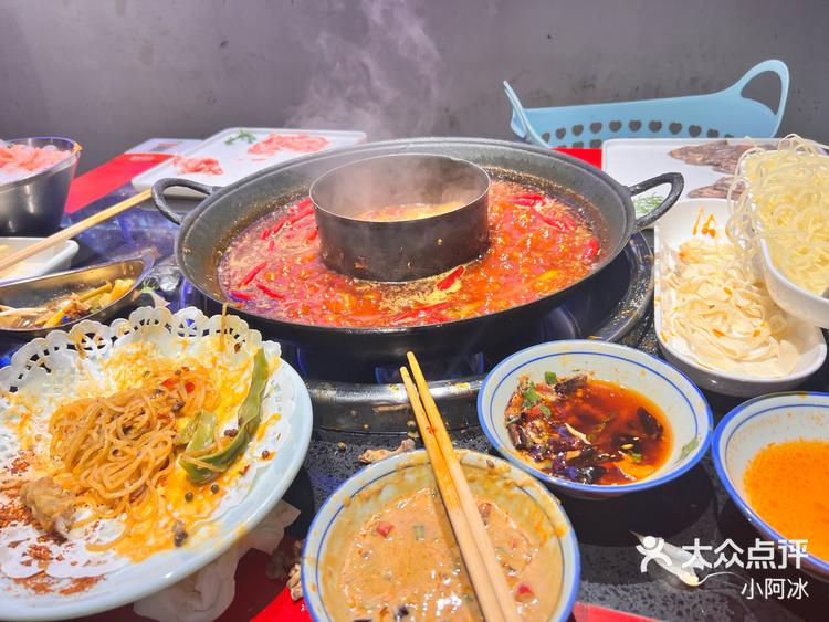 瓜娃子火锅朱辛庄地铁站tbd店