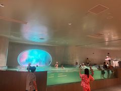 -涨巢·潮玩水疗局