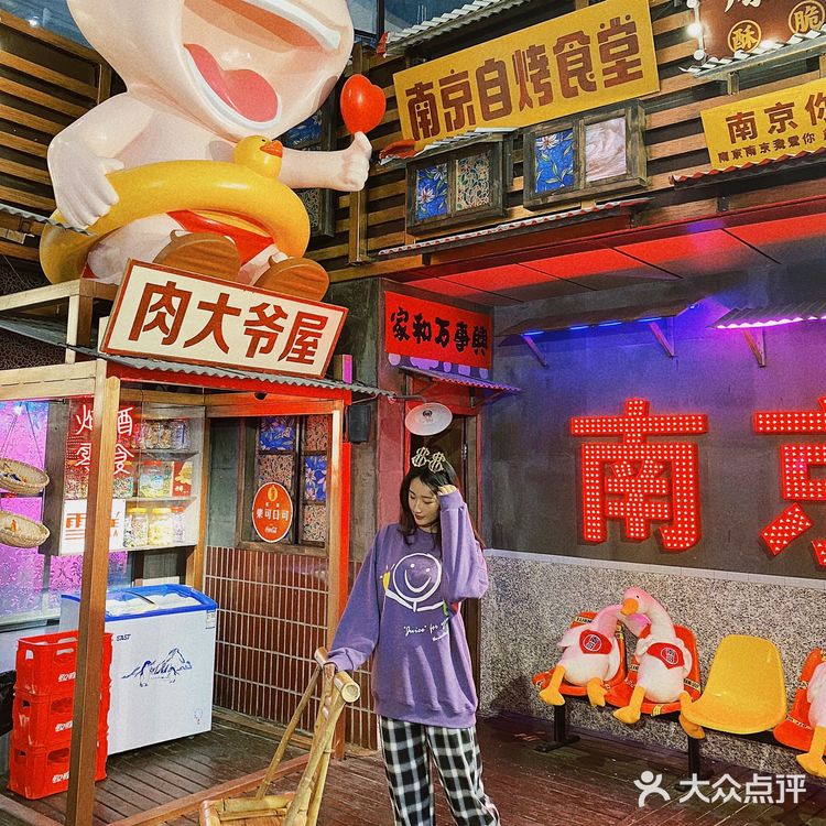 堪比自拍馆的烤肉店🥩复古大片随手出🎞️