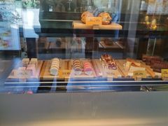 面包甜点陈列柜-麦当劳(友谊路得来速店)