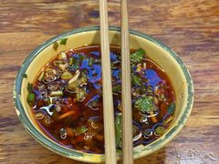 -拈签一笑黄牛肉辣卤串串