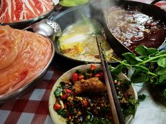 -赵美丽·重庆社区火锅·直营店(火车东站·中豪国际店)