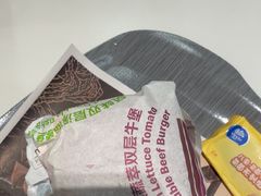 -麦当劳(上海虹桥站30B检票口楼上)