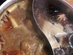 -呷哺呷哺 黄金牧场 (新中关购物中心店)