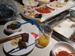 -海底捞火锅鲜切牛肉主题店(长寿路店)