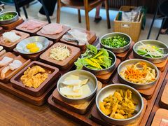 -银米·云南传统过桥米线(双廊黑金冠店)