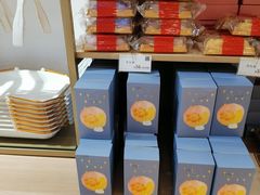 -顶东面包花园·生日蛋糕(世博店)