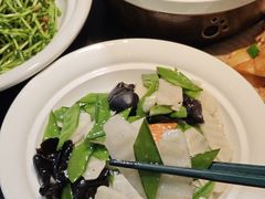 -在莲野·湖北民间菜·头牌松滋鸡(光谷步行街店)