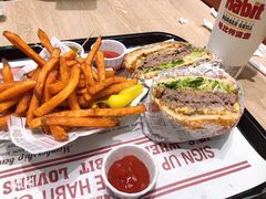 -The Habit Burger Grill 哈比特汉堡(爱琴海店)