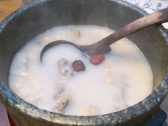 墨脱石锅鸡-敏珠拉姆藏餐·南京厨房(富春江东街店)