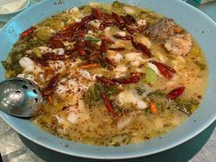 -姚姚酸菜鱼·金戈戈香港豉油鸡(喜荟城联名店)