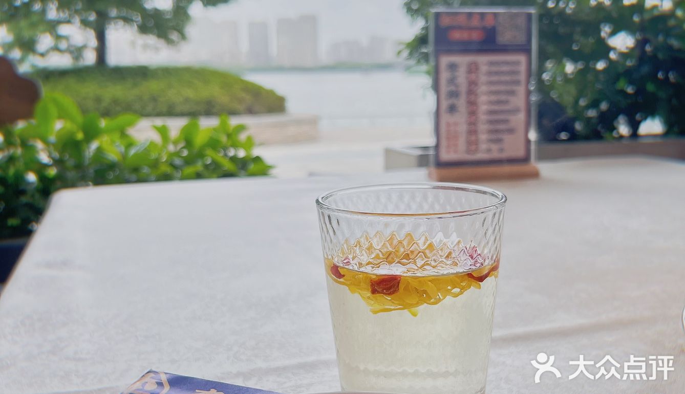 李式涮羊🐑｜湖边的羊肉火锅店