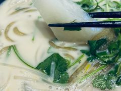 -肥汁米蘭香港米线(长宁来福士店)