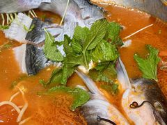 -王奋斗贵州酸汤牛肉火锅