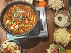 -黔有有贵州酸汤夺夺粉火锅(五味十字店)