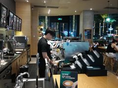 -星巴克(珠海摩尔百货店)
