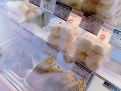 -白玉兰食品甜凤店(合生汇店)