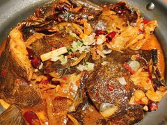 砂锅碟鱼头-吕氏疙瘩汤·新鲁菜(济南万象城店)