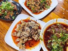 -朱大嘴肥肠血旺(福字街店)