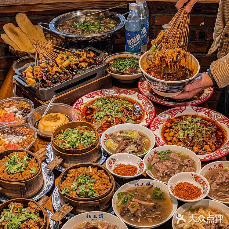 为了这家的火爆脆肠!!不枉我坐动车跨来吃!