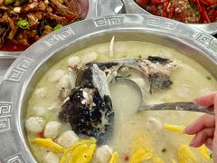 -丹水桥地锅鱼·翘嘴鲌·地方特色全鱼宴(丹江口大坝店)