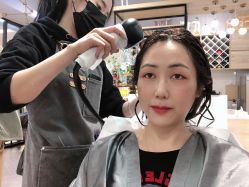 -苏豪路易士·嘉玛发廊