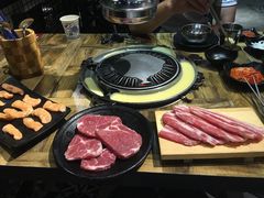 -哈哈碳都·牛肋条无限自助烤肉(台江万达店)