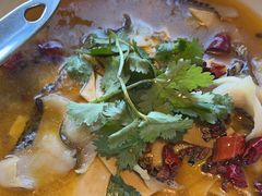 -江宴渔村·鱼鲜土菜(紫荆广场店)