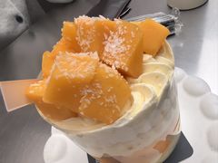 -W COLLECTIVE  DESSERT SHOP