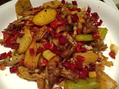 招牌大盆蛙-70后饭吧(府河街店)