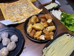 香葱牛肉飞饼-乡土黄·鲜牛肉火锅·小龙虾(兴业街店)
